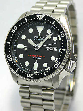 Seiko Diver 200 SKX007J-P 腕時計 - skx007j-p-1.jpg - blink